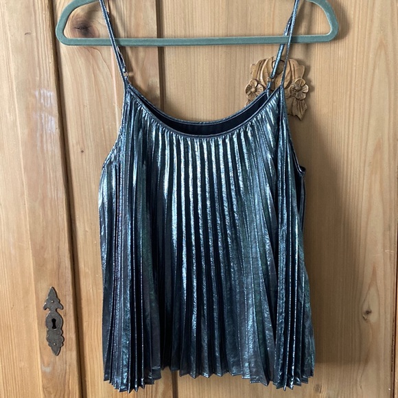 BOGO SALE Banana Republic size large metallic cami - Picture 1 of 5